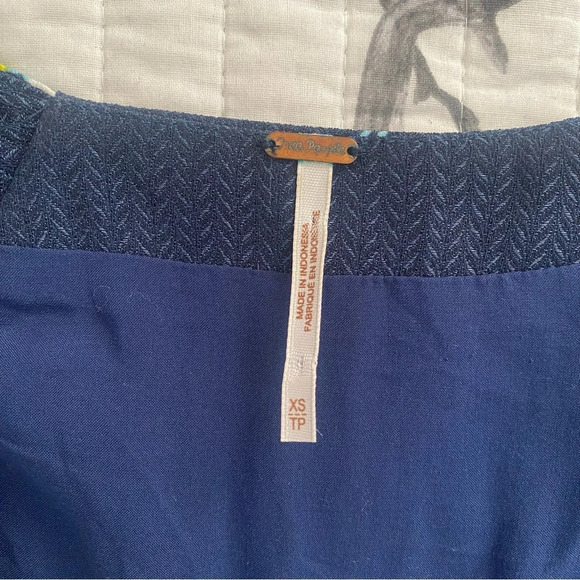 Free People Lost In You Navy Blue Midi Floral Navy Button Short Sleeve … - Picture 9 of 13